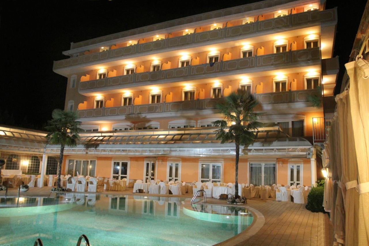 Grand Hotel Osman&Spa e Ristorante il Danubio Atena Lucana Esterno foto